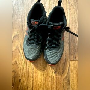 New balance boys shoes